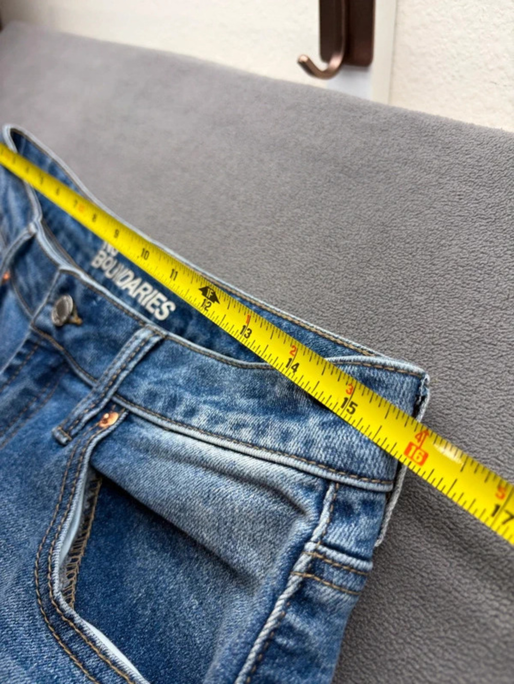No Boundaries Men's Straight Jeans in Light Blue - Picture 7 of 7